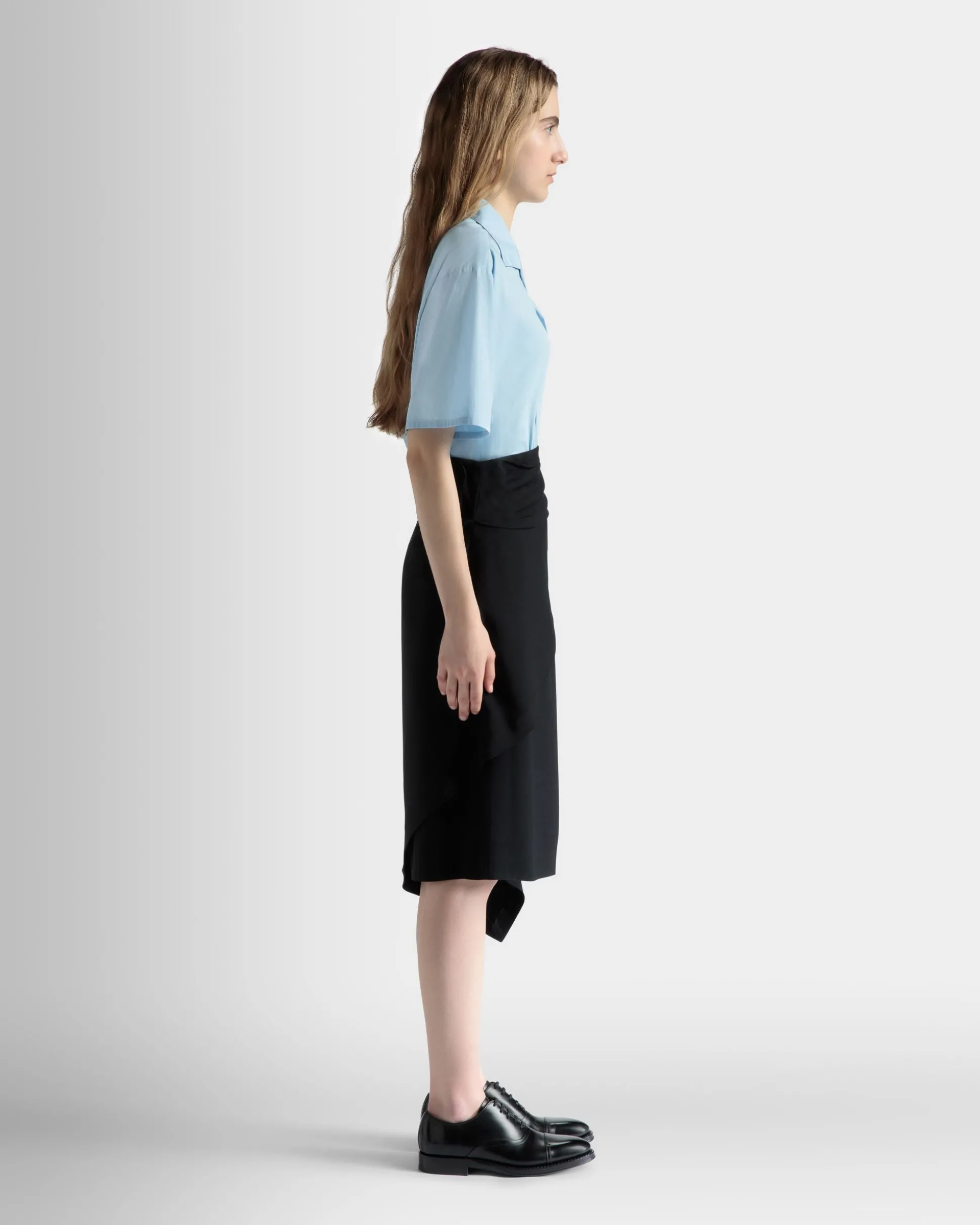 Asymmetrischer Midirock Aus Fließendem Crêpe In Schwarz