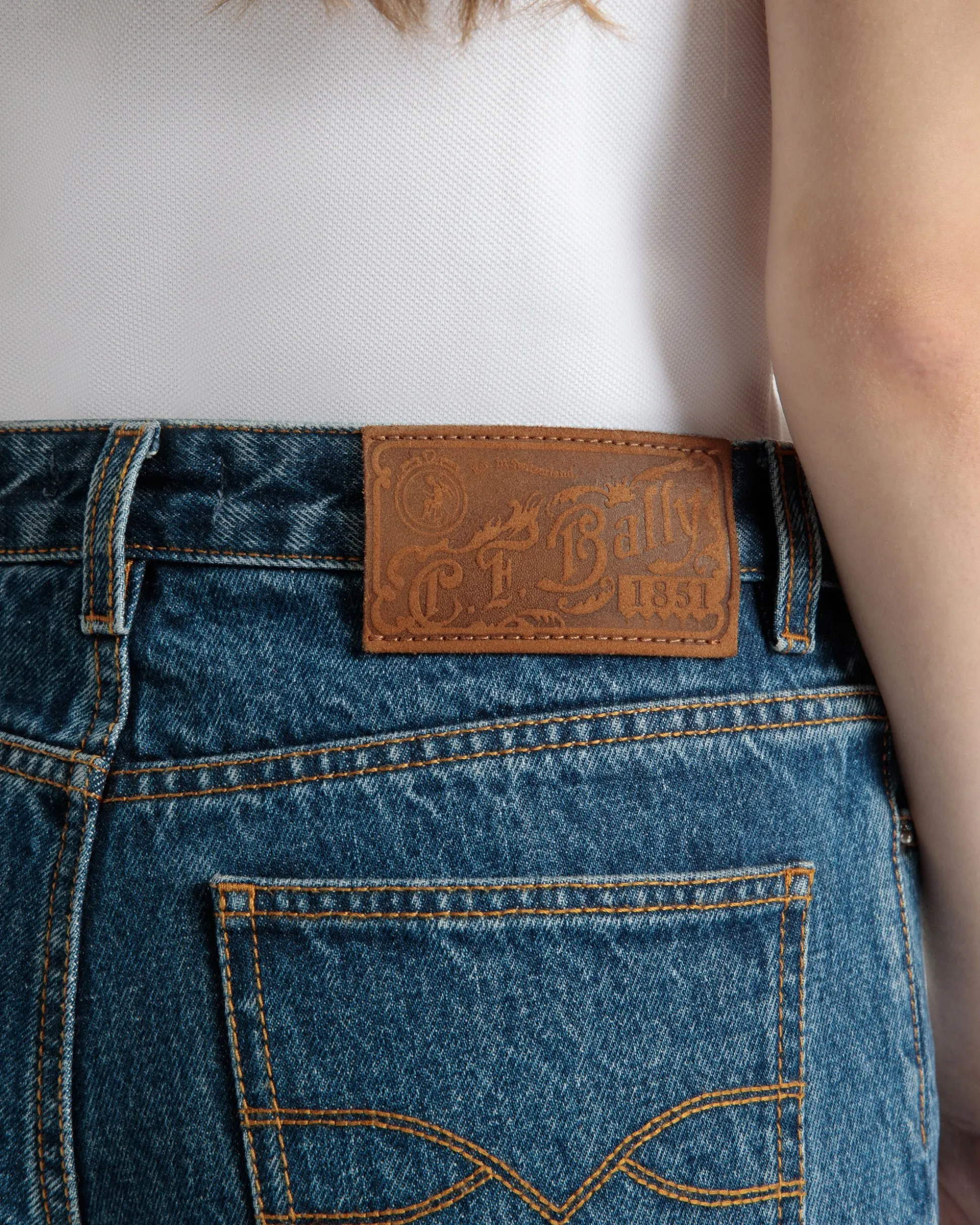 Ausgestellte Jeanshose Aus Baumwolle In Medium Blue