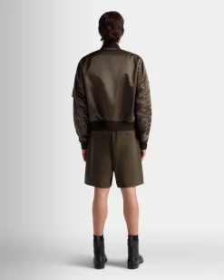 Bomberjacke Aus Nylon In Military Green Aus Der Adrien Brody Travel-Kollektion