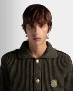 Cardigan Aus Wolle In Military Green Aus Der Adrien Brody Travel-Kollektion