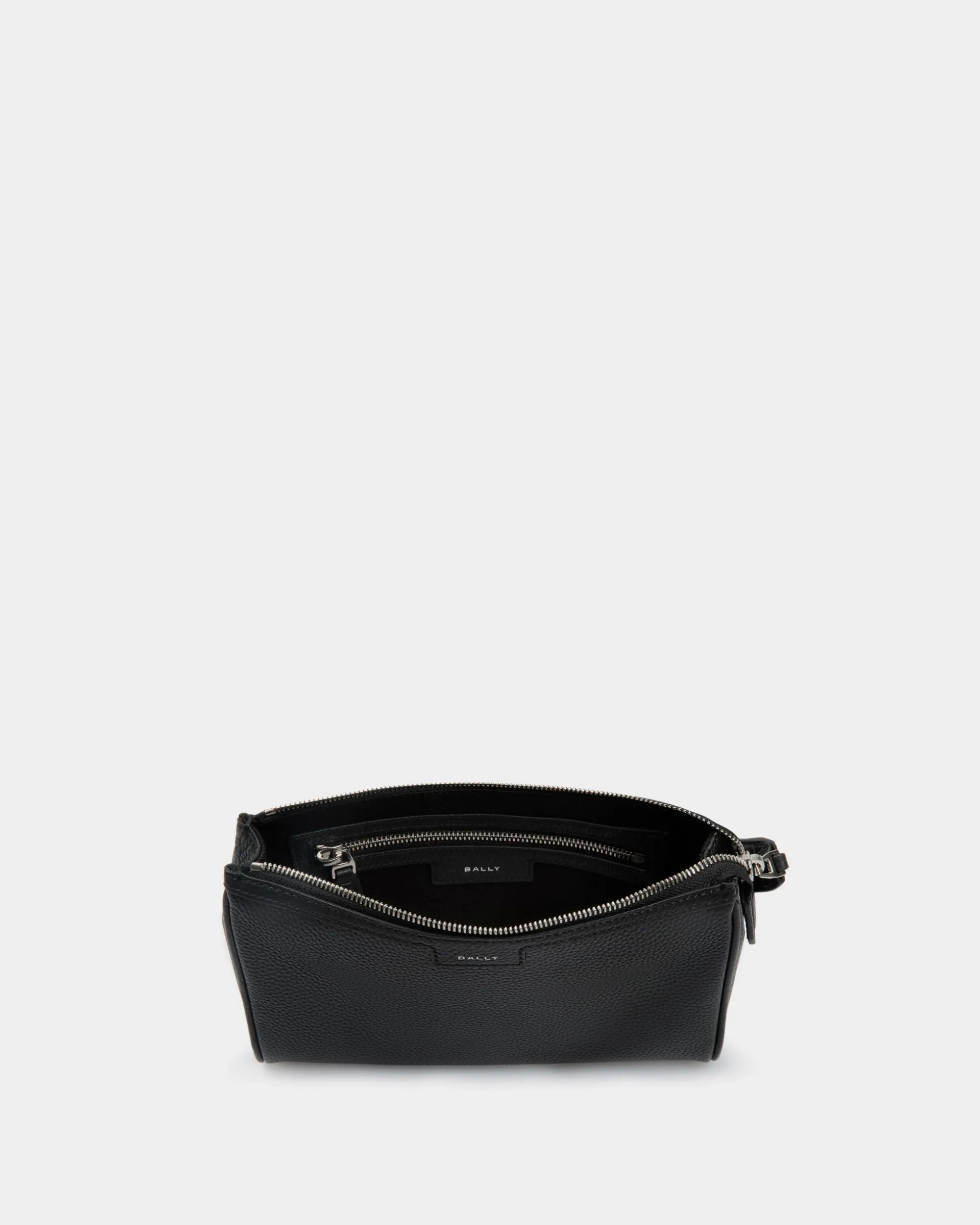 Code Pochette Aus Genarbtem Leder In Schwarz