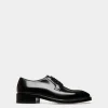 Derbys Sockel Aus Leder In Schwarz