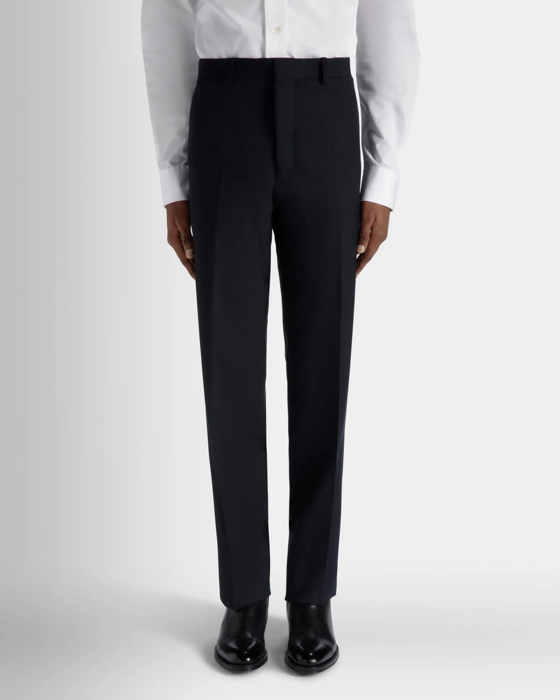 Faltenhose Aus Wolle In Navy Blue Aus Der Adrien Brody Travel-Kollektion