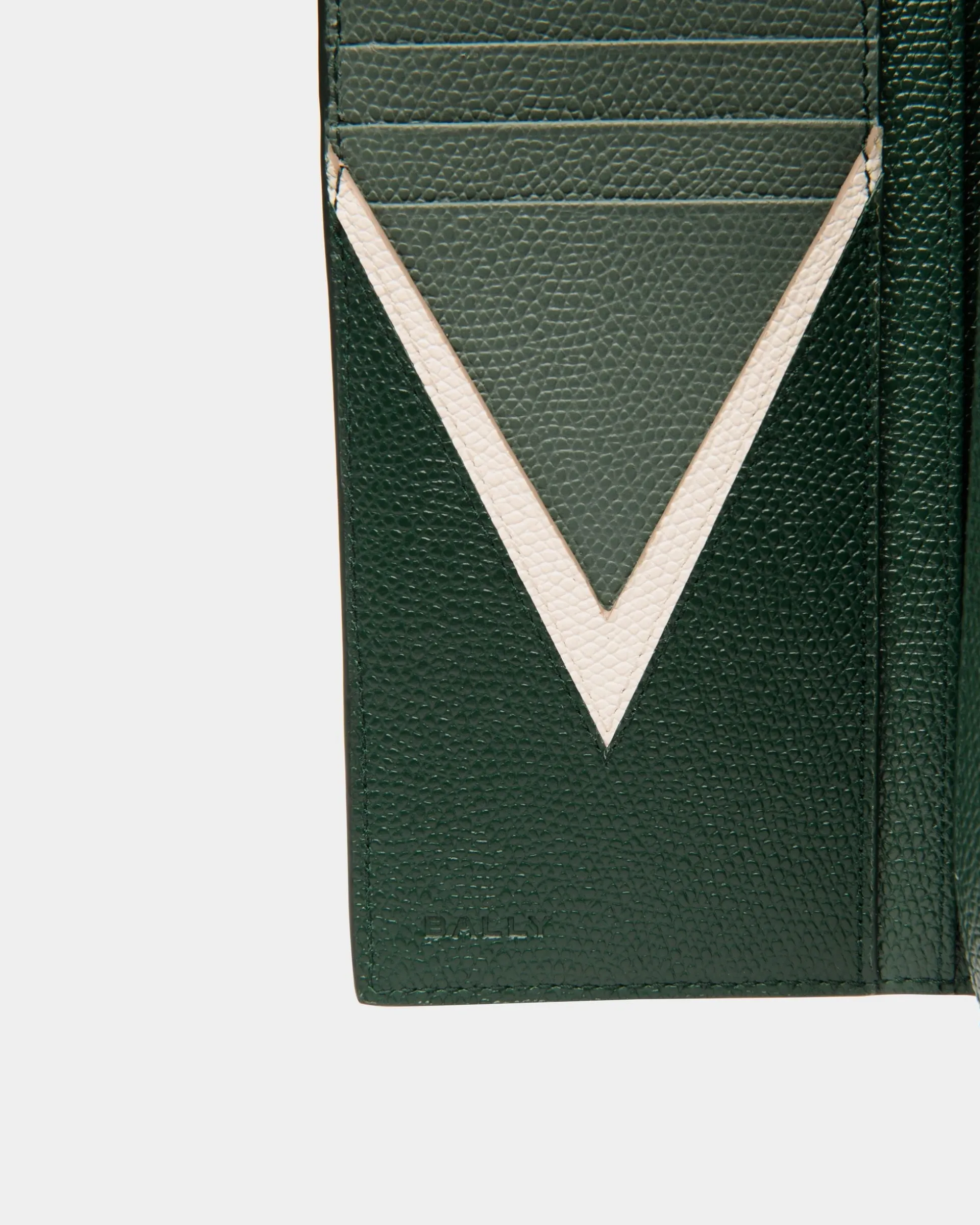 Flag Klassische Geldbörse Aus Leder In Bottle Green
