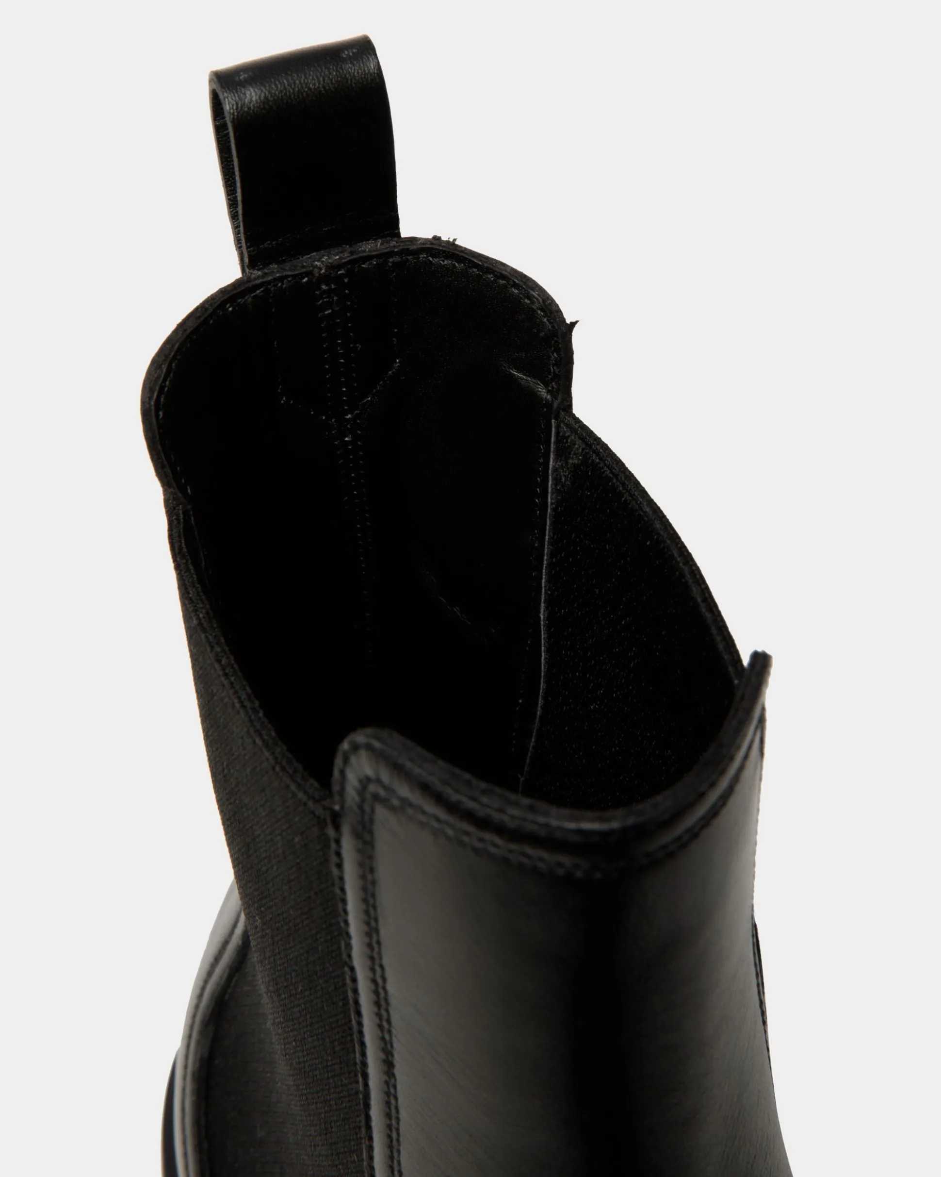 Gusto Bootie Aus Leder In Schwarz