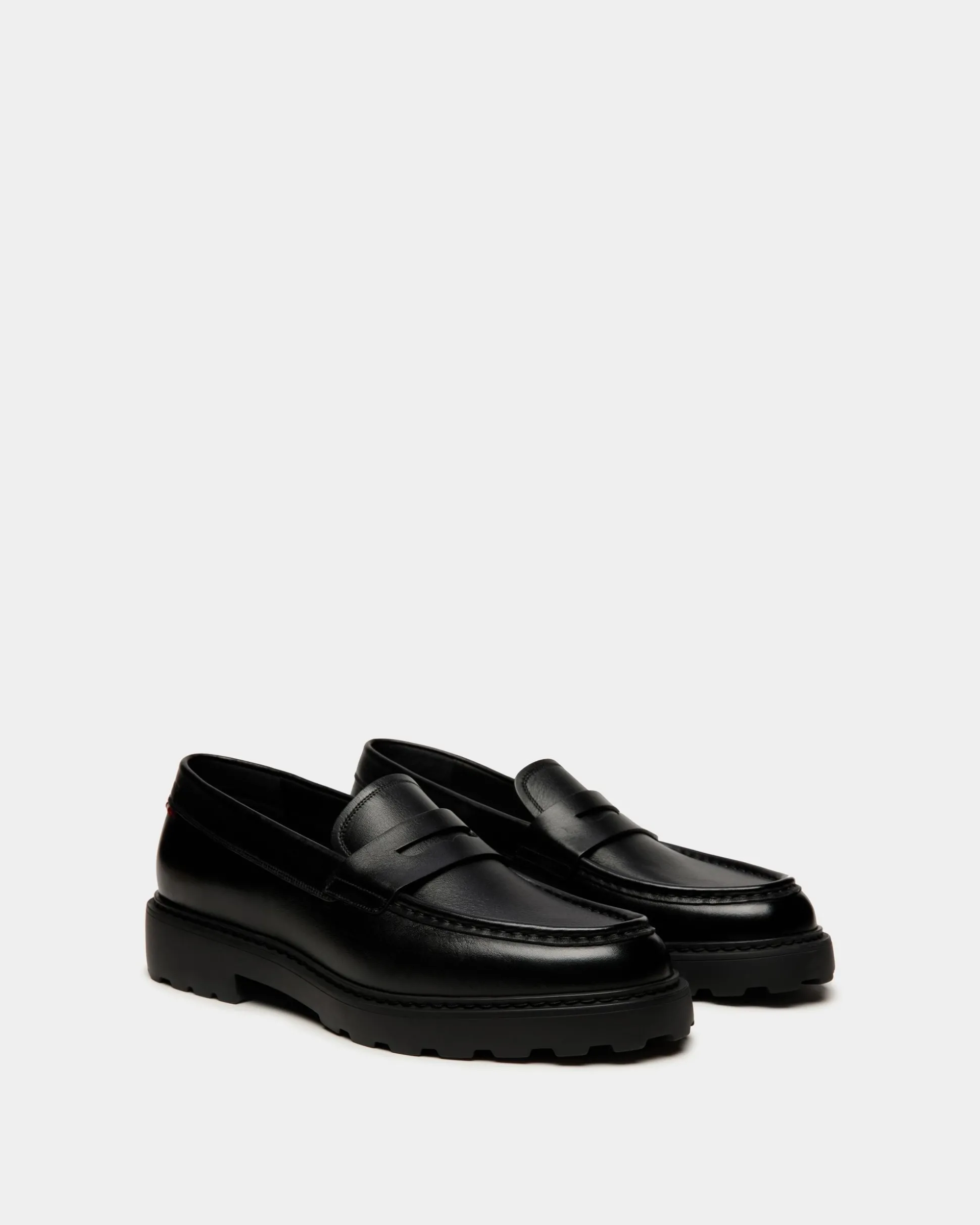 Gusto Loafer Aus Leder In Schwarz