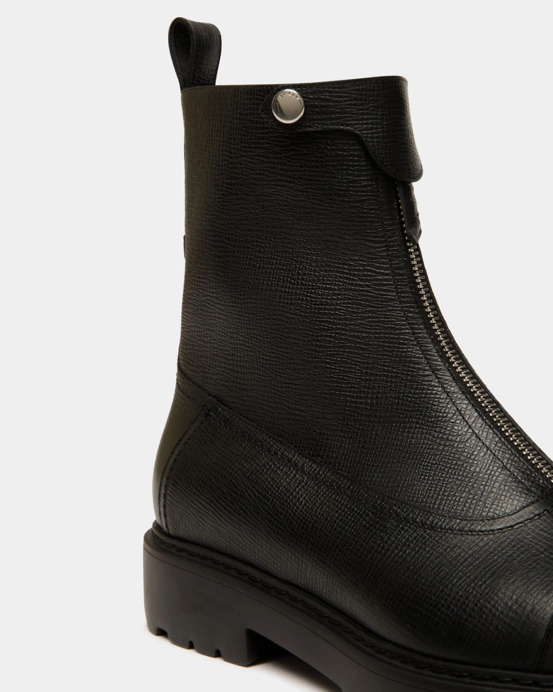 Gusto Stiefelette Aus Genarbtem Leder In Schwarz