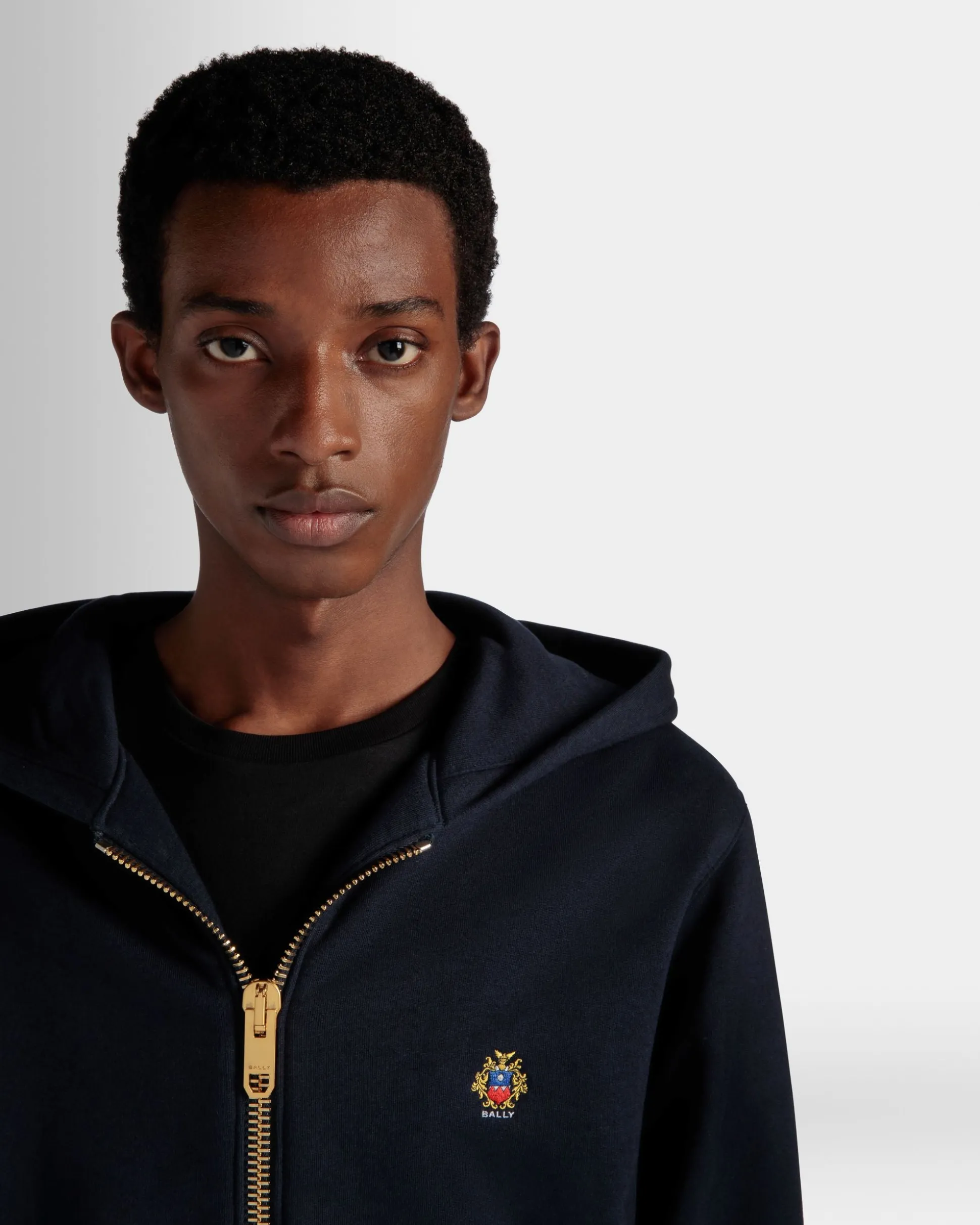 Kapuzenpullover Aus Kaschmirgemisch In Navy Blue Aus Der Adrien Brody Travel-Kollektion
