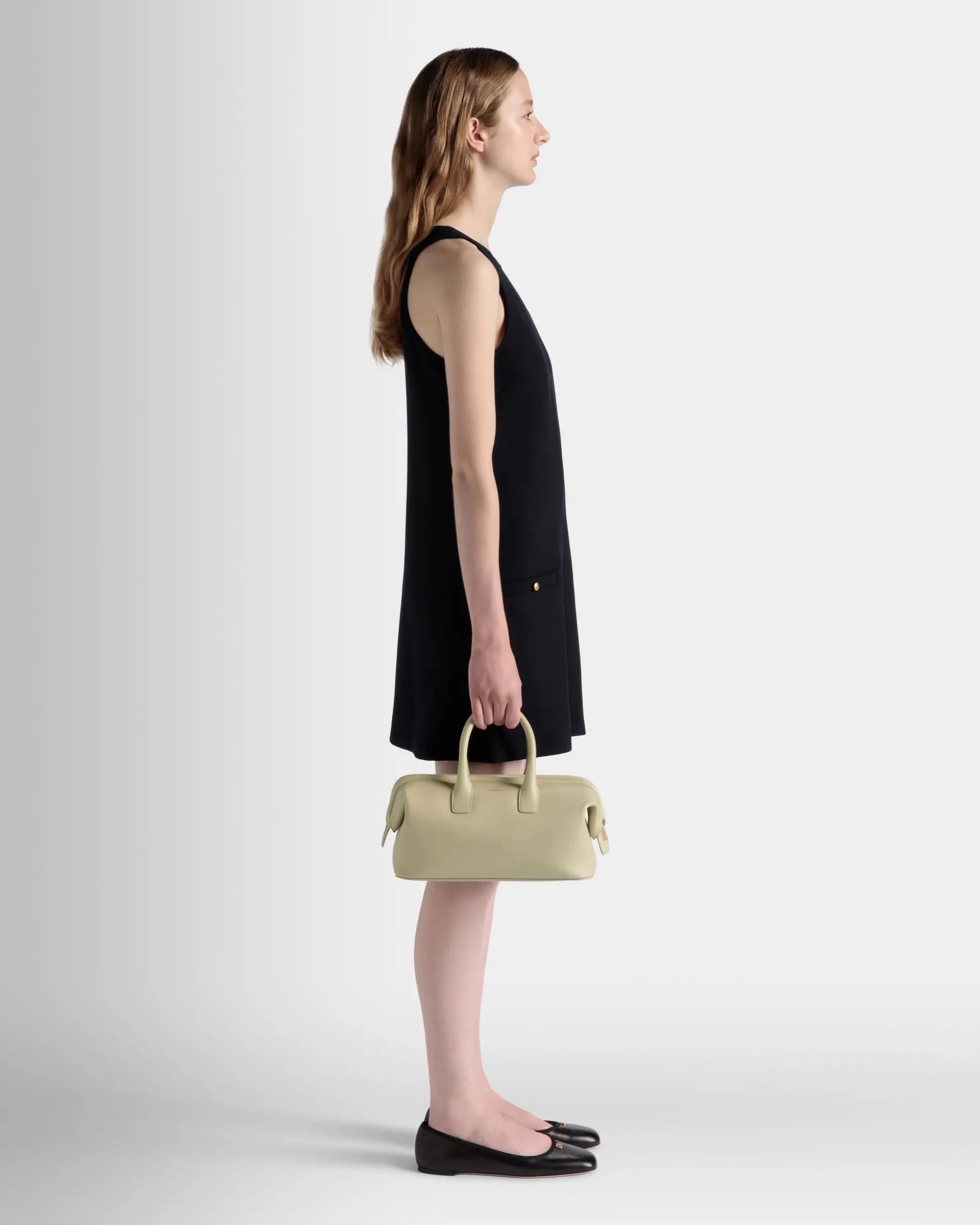 Kleine Henkeltasche Belle Aus Leder In Light Green