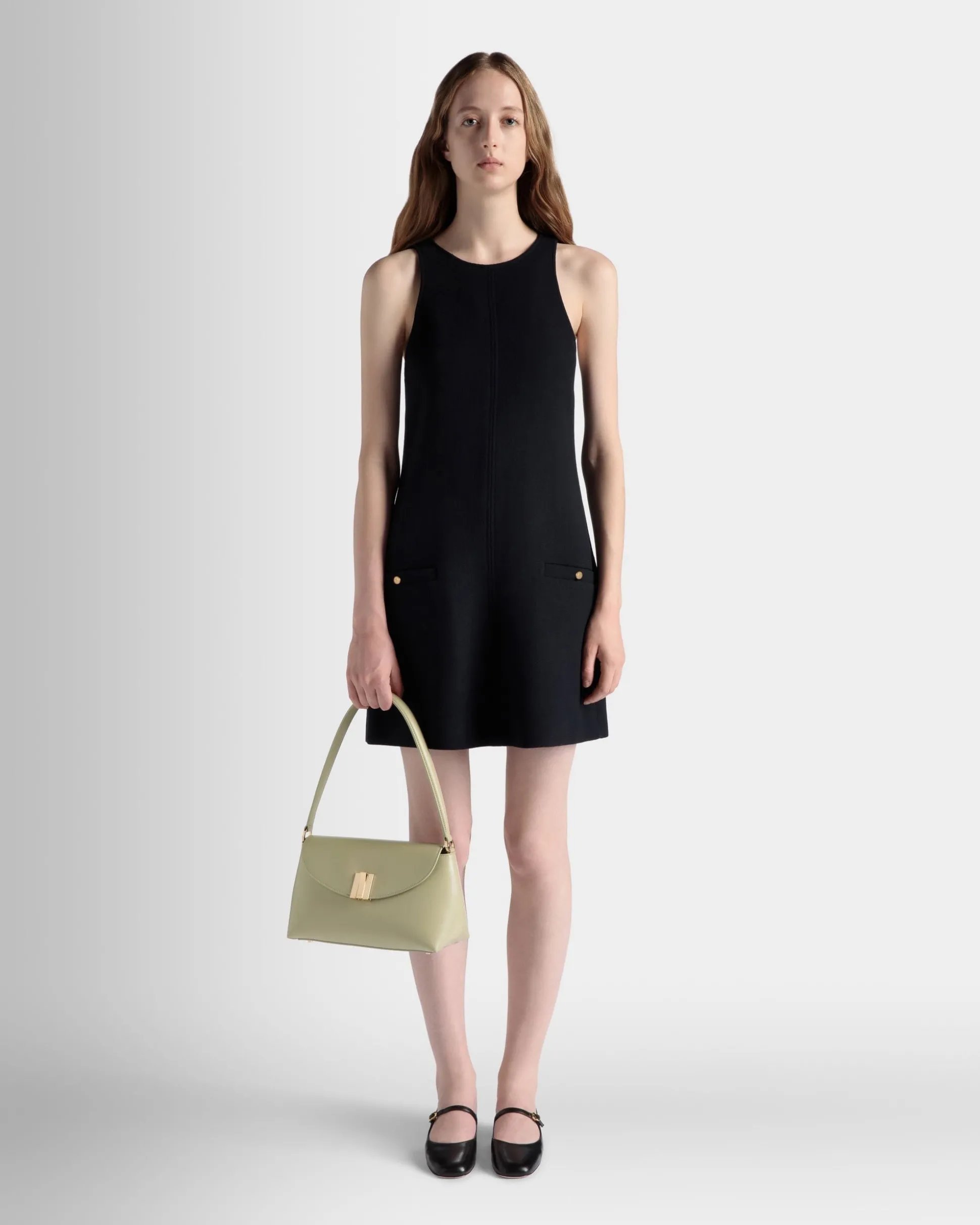 Kleine Henkeltasche Ollam Aus Leder In Light Green