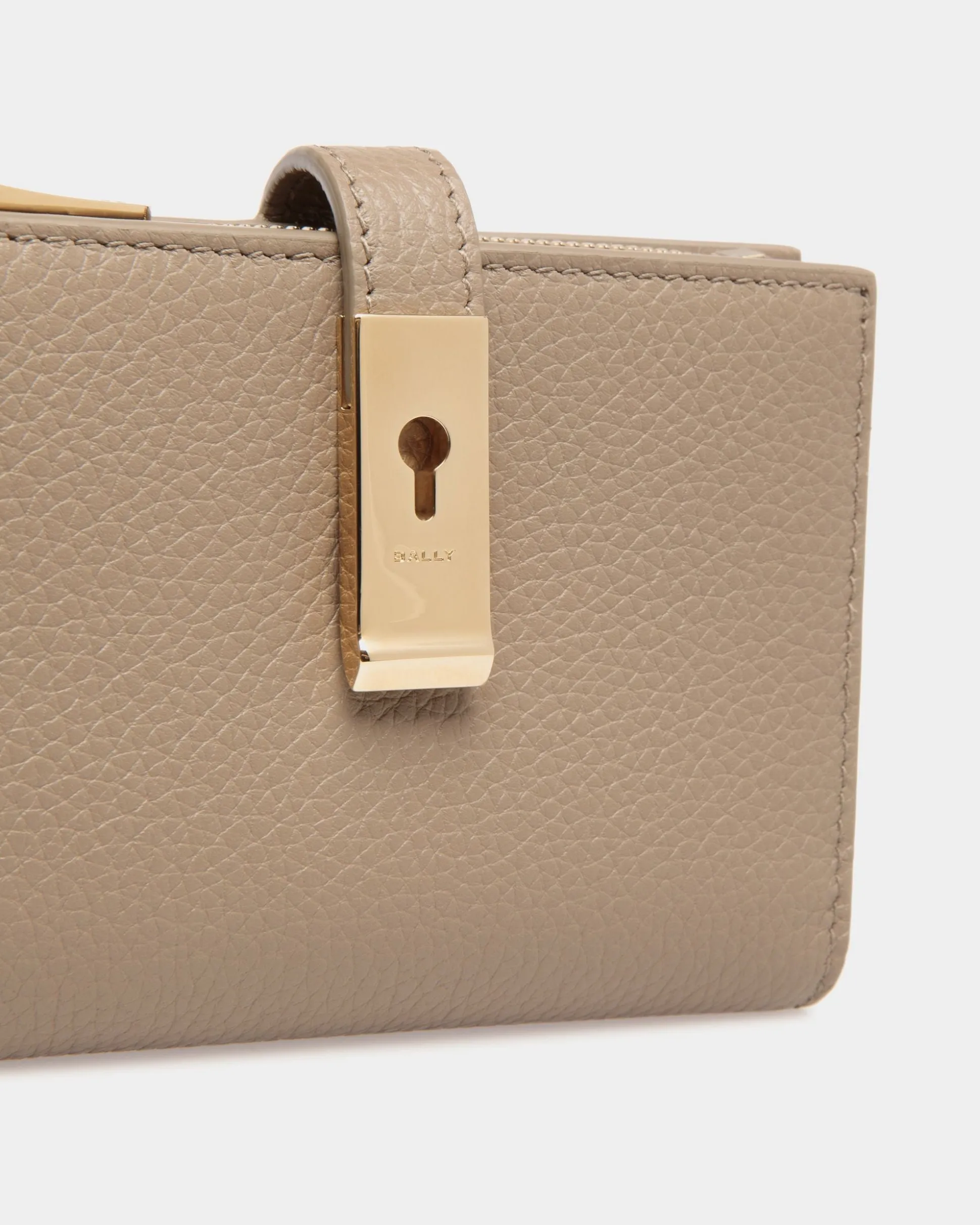 Lock Me Geldbörse Aus Genarbtem Leder In Taupe