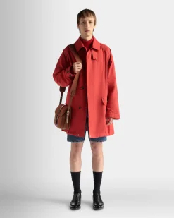 Mantel Aus Nylon In Candy Red