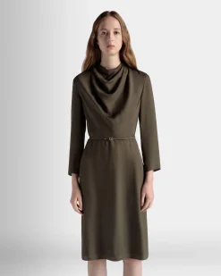 Midikleid Mit Gürtel Aus Fließendem Twill In Military Green