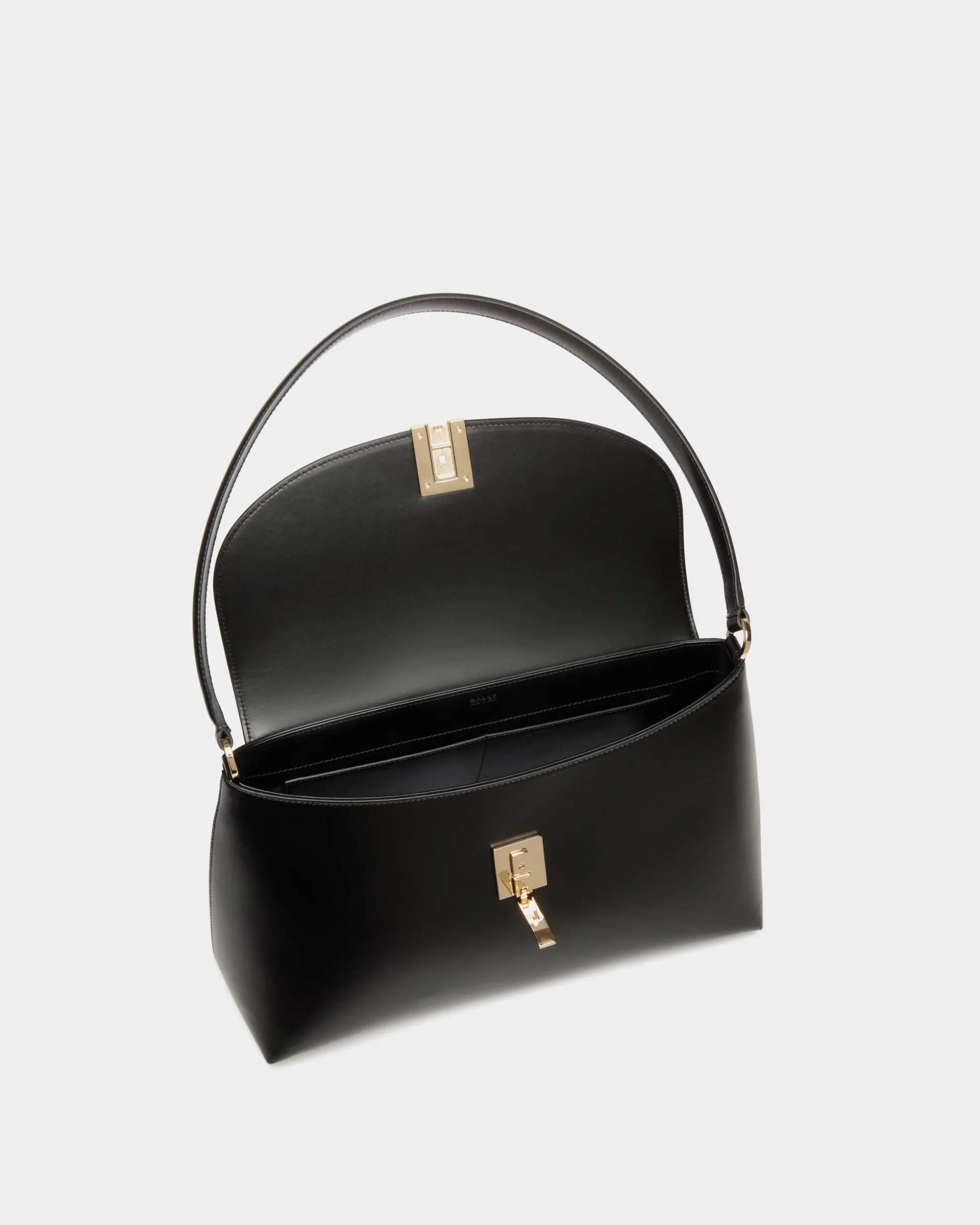 Ollam Schultertasche Aus Leder In Schwarz