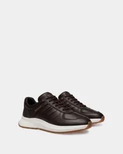 Outline Sneaker Aus Genarbtem Leder In Ebenholzschwarz