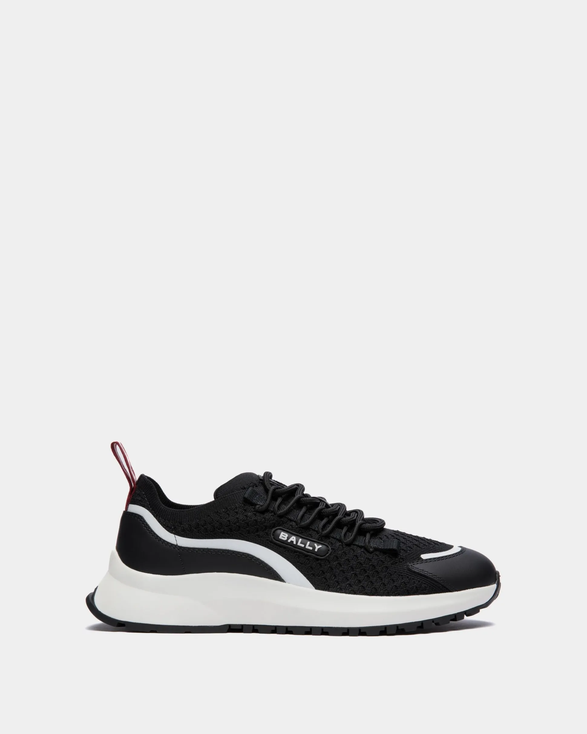Outline Sneaker Aus Nylon In Schwarz