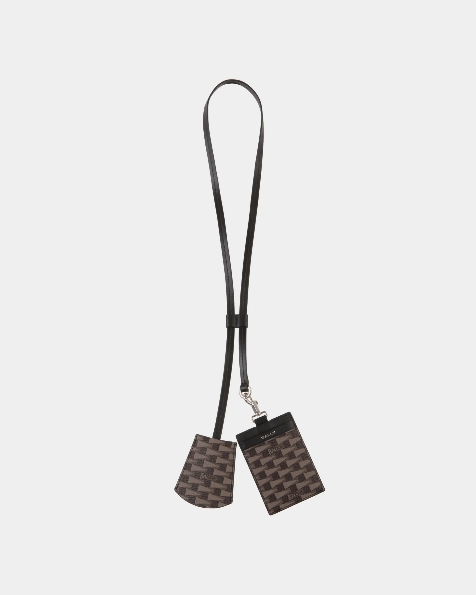 Pennant Schlüsselanhänger In Schwarz Mit Pennant-Motiv