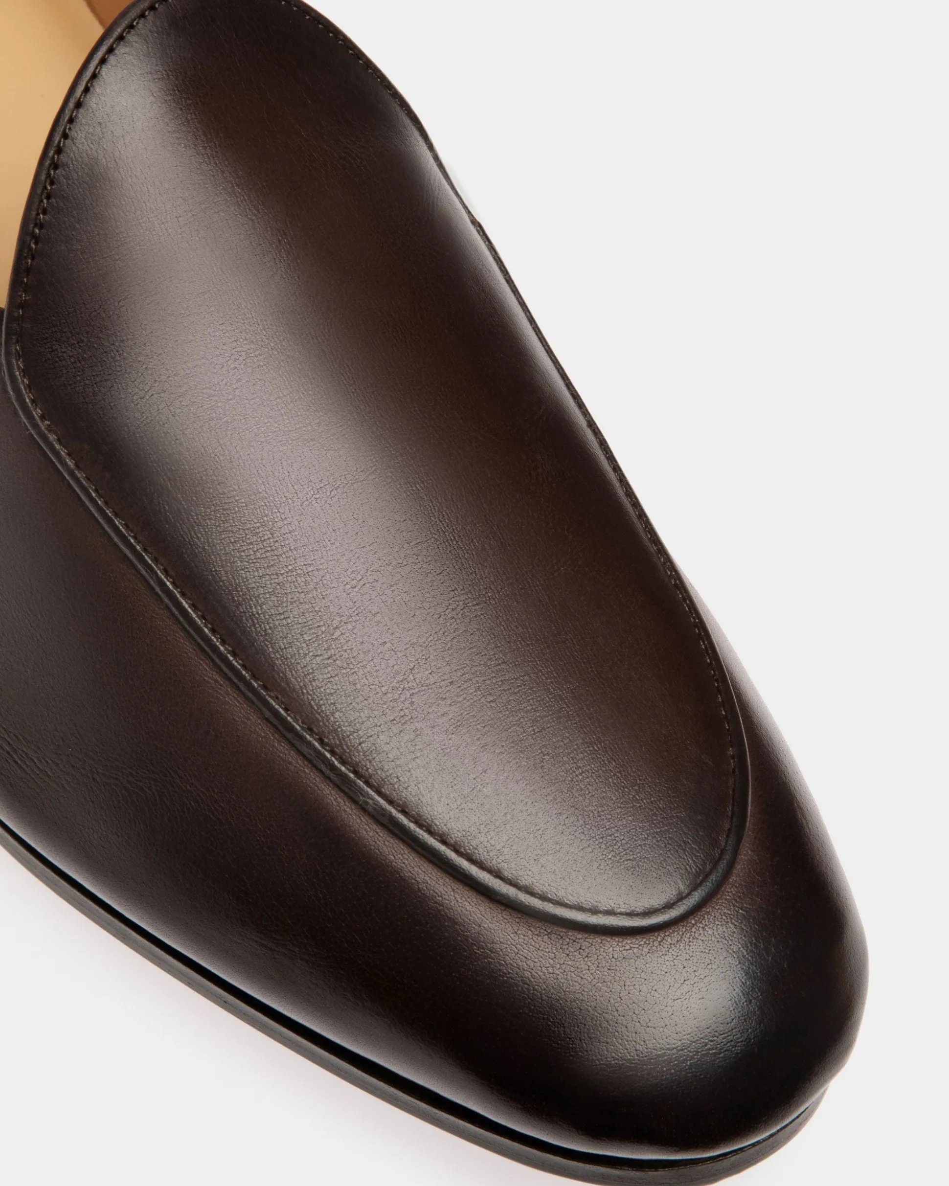 Plume Loafer Aus Leder In Ebenholz