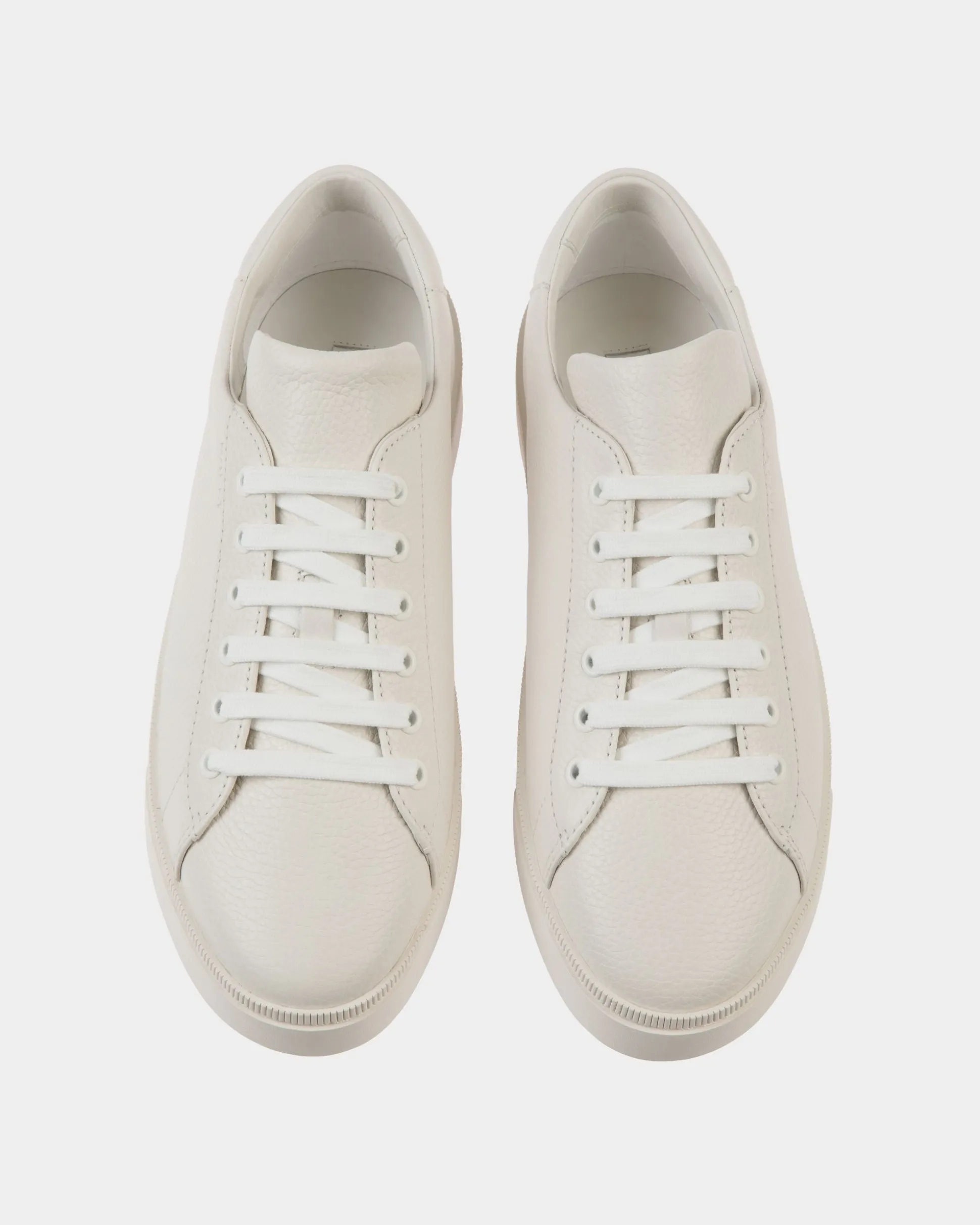 Raise Sneaker Aus Genarbtem Leder In Weiß