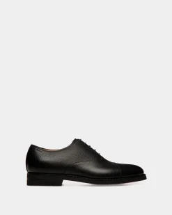 Schoenen Oxford-Schuhe Aus Genarbtem Leder In Schwarz