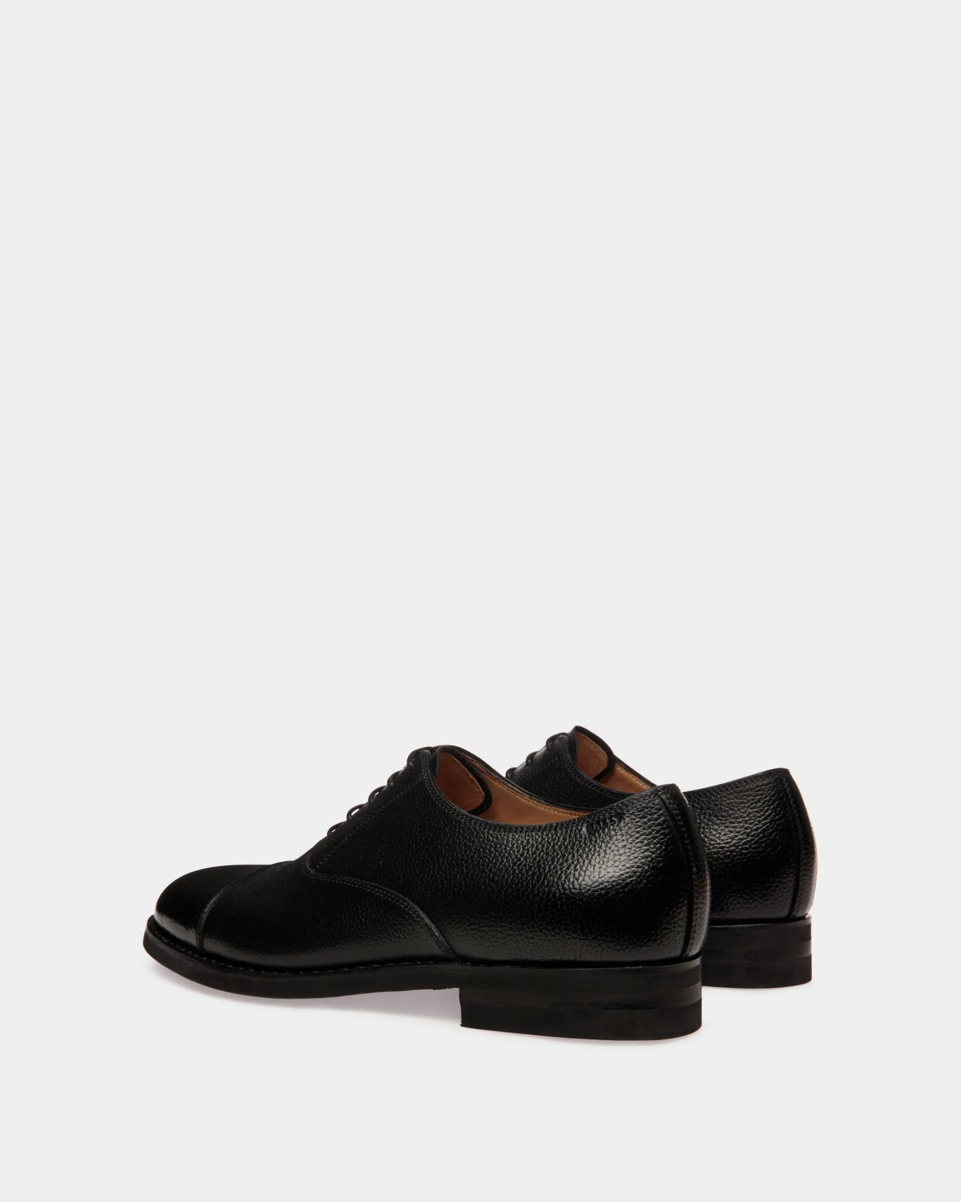 Schoenen Oxford-Schuhe Aus Genarbtem Leder In Schwarz
