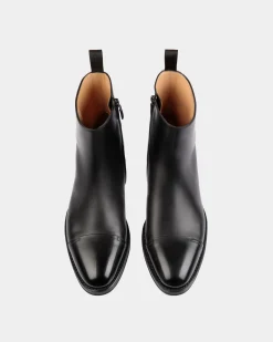 Stiefeletten Aus Leder In Schwarz Aus Der Adrien Brody Travel-Kollektion