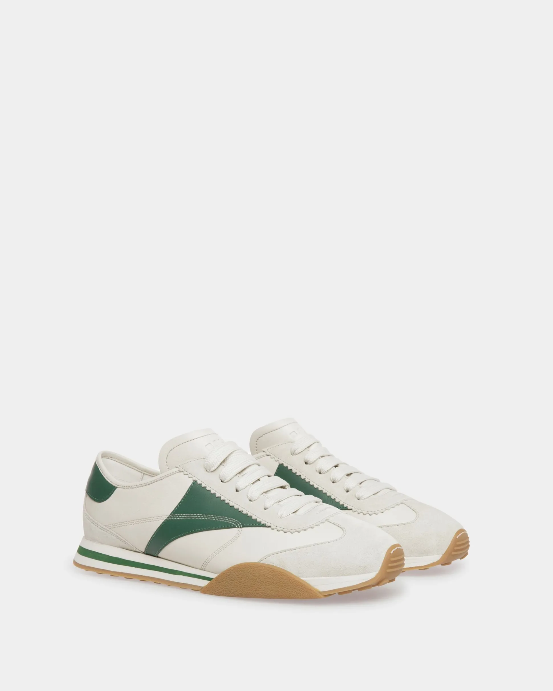 Sussex Sneaker Aus Leder In Staubweiß Und Kelly Green
