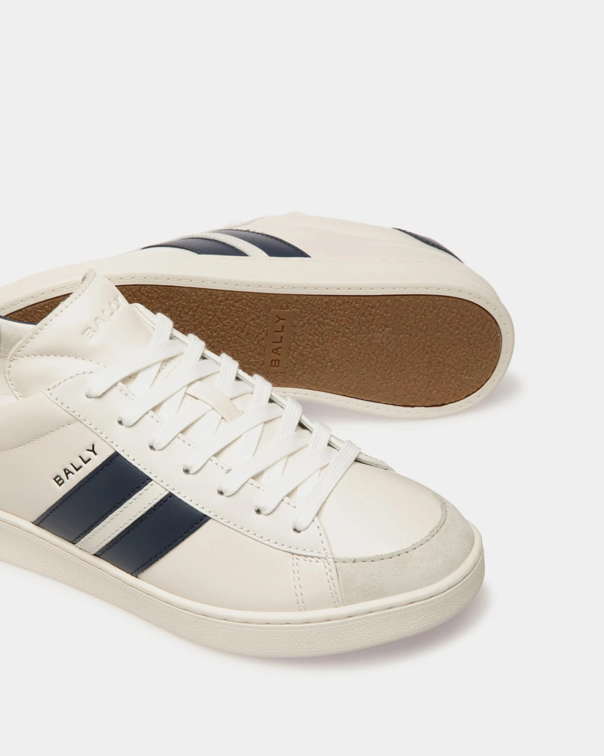 Tennis Sneaker Aus Leder In Weiß Und Navy Blue