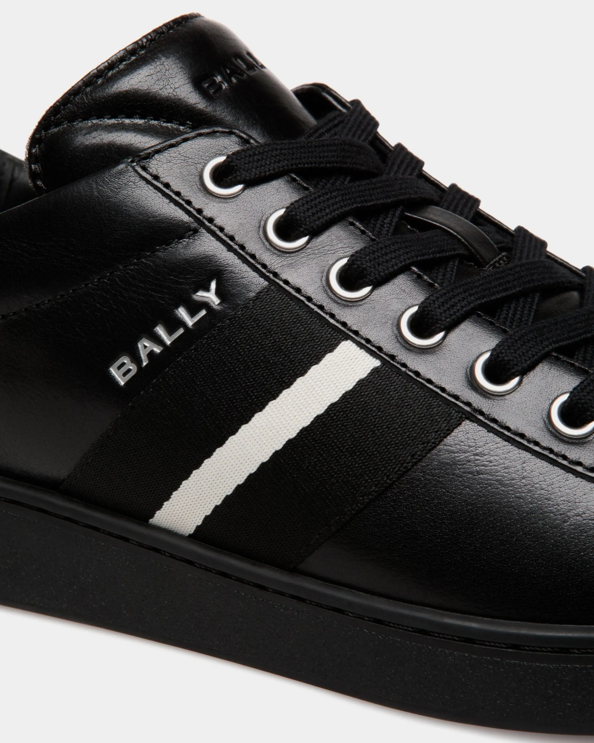 Tennis-Sneaker Aus Leder In Schwarz