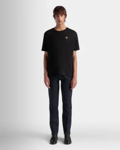 T-Shirt Aus Baumwolle In Schwarz Aus Der Adrien Brody Travel-Kollektion