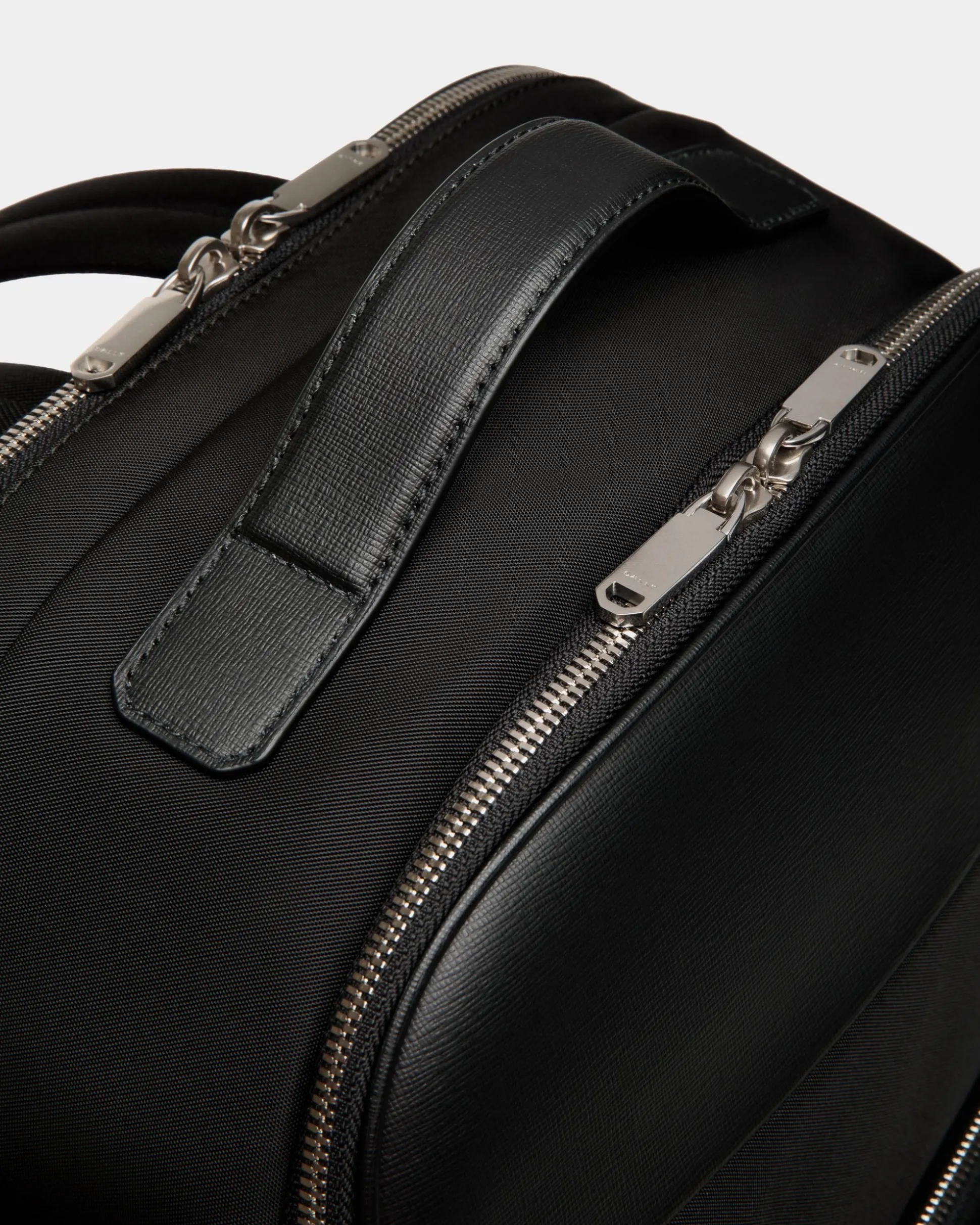 Vogel Rucksack Aus Nylon Und Recyceltem Leder In Schwarz