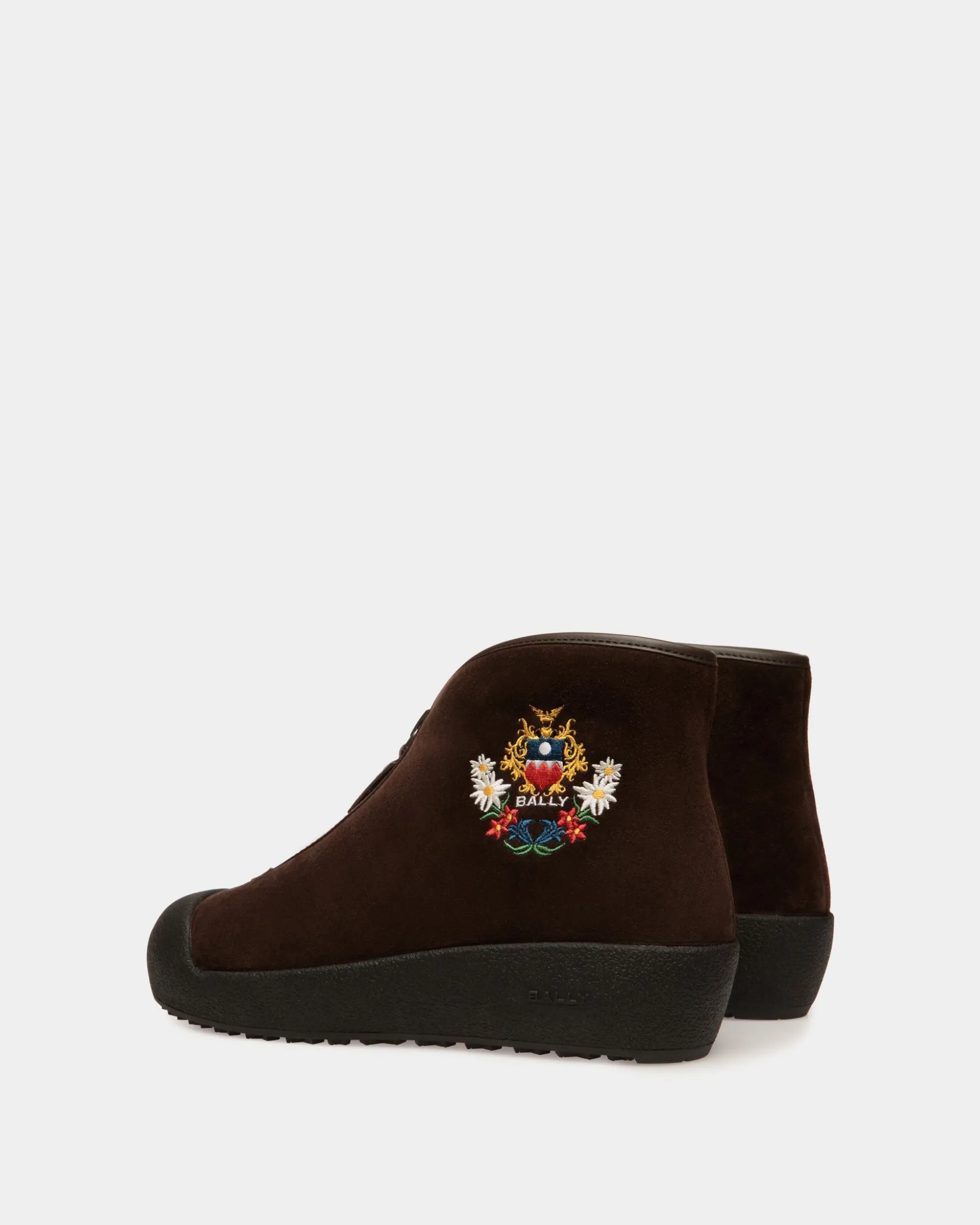 Winter Capsule Stiefeletten Aus Braunem Veloursleder